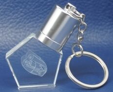 В форме бутылки Хрустальный USB-флеш-накопитель 3.0 Быстрая скорость передачи данных Прочный дизайн Хрустальная банка с гравировкой логотипа