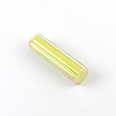 Портативный энергобанк типа ячейки с интерфейсом ввода Micro USB или типа C