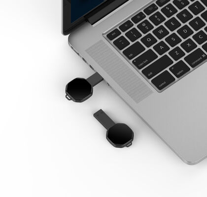 Светодиодная память USB, способная работать от минус 50 до плюс 80 градусов по Цельсию, идеально подходит для обработки данных при экстремальных температурах