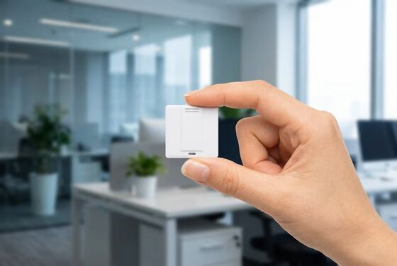 Поддержка бесплатных индивидуальных USB-накопителей для кредитных карт с гарантией 1 год, предлагающих безопасные решения для цифрового хранения данных