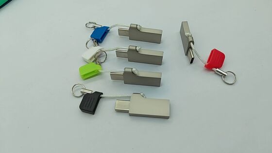 USB-флеш-накопитель типа c с USB A с небольшой металлической крышкой-цепочкой, может лазером и печатать логотип, быстрая скорость 3,2 USB и 3,1 USB